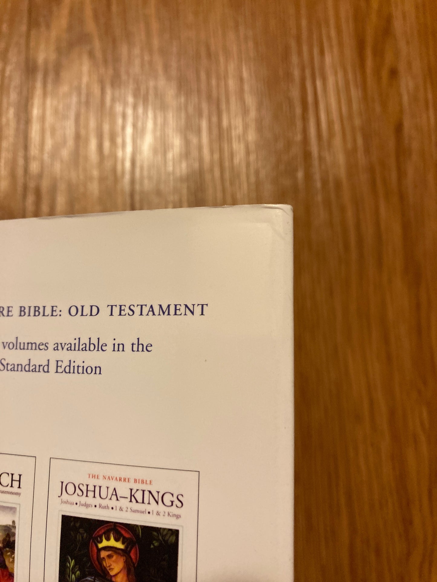Navarre Bible New Testament - Hardcover Set