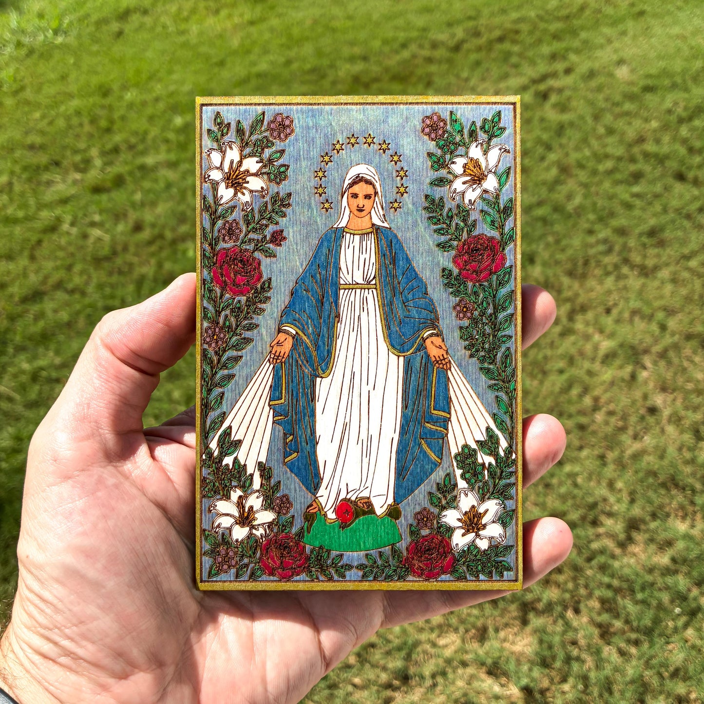 Our Lady of Grace Mini Wall Hanging – Hand-Colored 4x6 Engraved Birch Wood Plaque – Catholic Wall Art – Made in the USA
