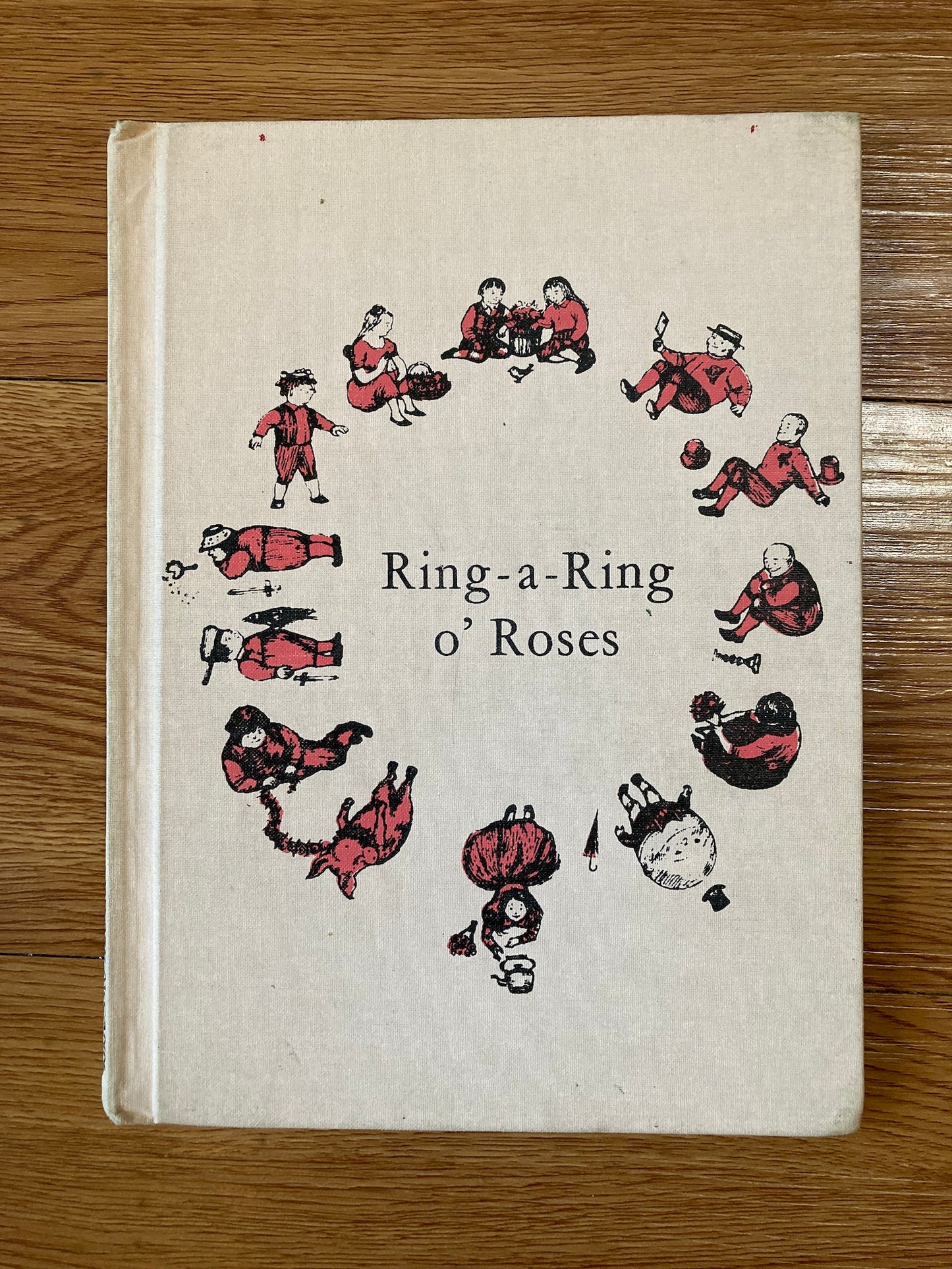 Ring-a-Ring O'Roses, Raymond Briggs